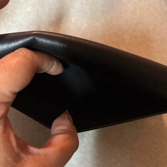 Loeffler Randall Everything Preppy Minimalist Scalloped Quiet Luxury Wallet - Picture 3 of 9